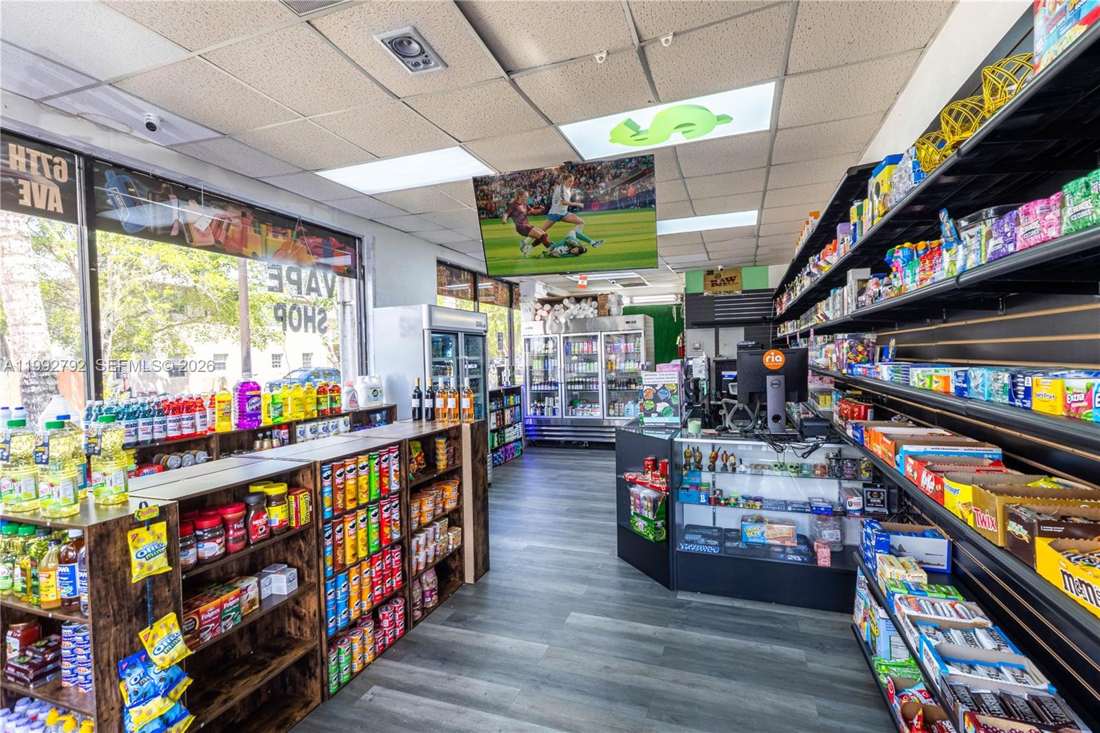 Growing Smoke Shop and Convenience Market with Multiple Revenue Streams