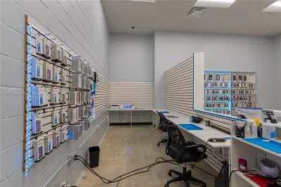 Turnkey Mobile Phone Sales  Repair with High Traffic Walmart Location