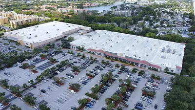 Turnkey Mobile Phone Sales  Repair with High Traffic Walmart Location