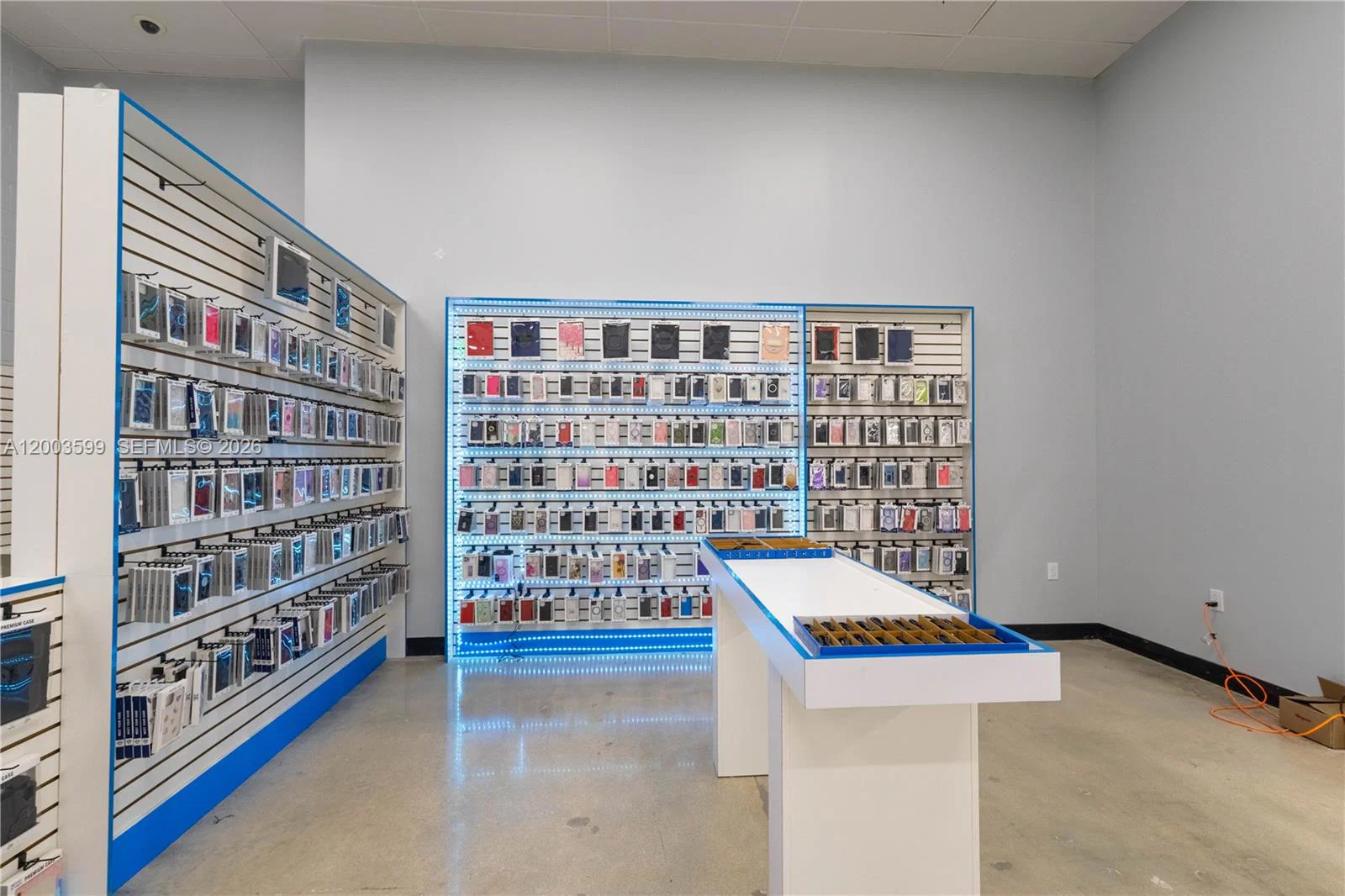 Turnkey Mobile Phone Sales  Repair with High Traffic Walmart Location