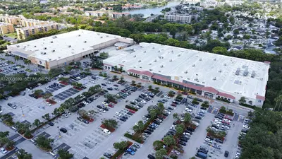 Turnkey Mobile Phone Sales  Repair with High Traffic Walmart Location