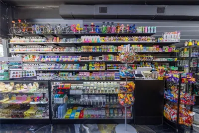 Turnkey Smoke Shop with Prime Retail Location