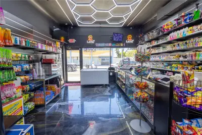 Turnkey Smoke Shop with Prime Retail Location