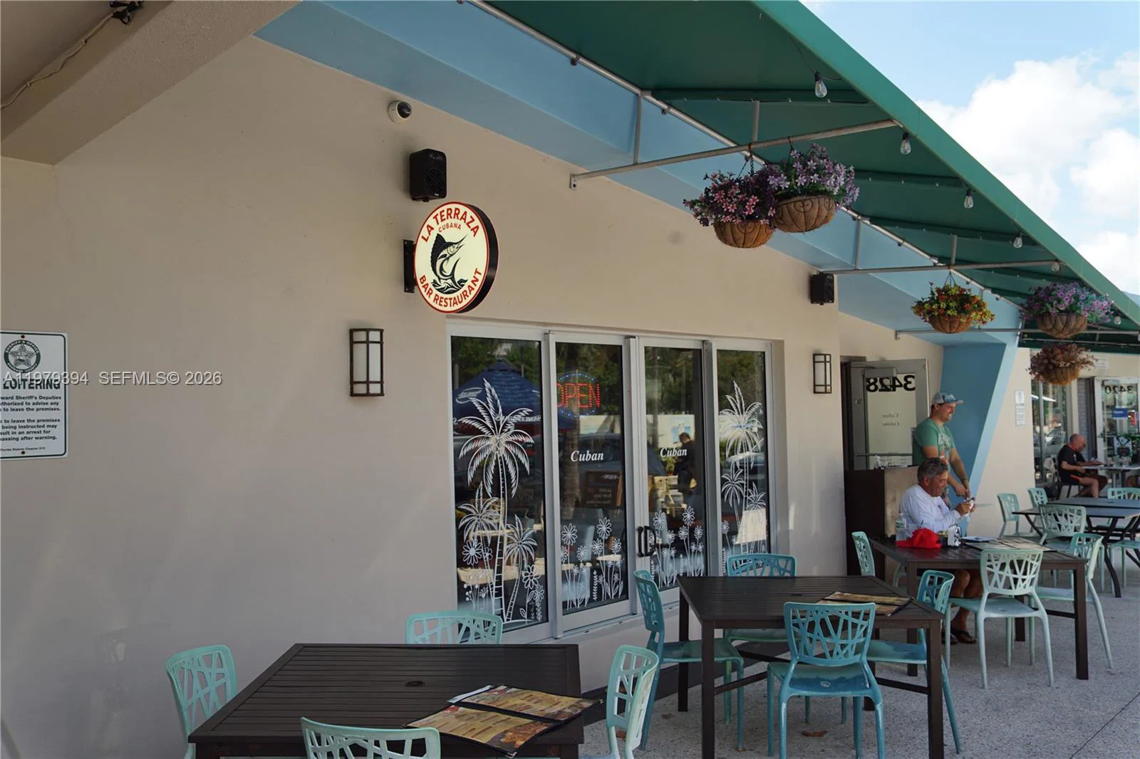 Thriving Cuban Restaurant with Prime Beachside Location