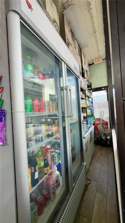 Turnkey Business Opportunity with Favorable 10 Year Lease