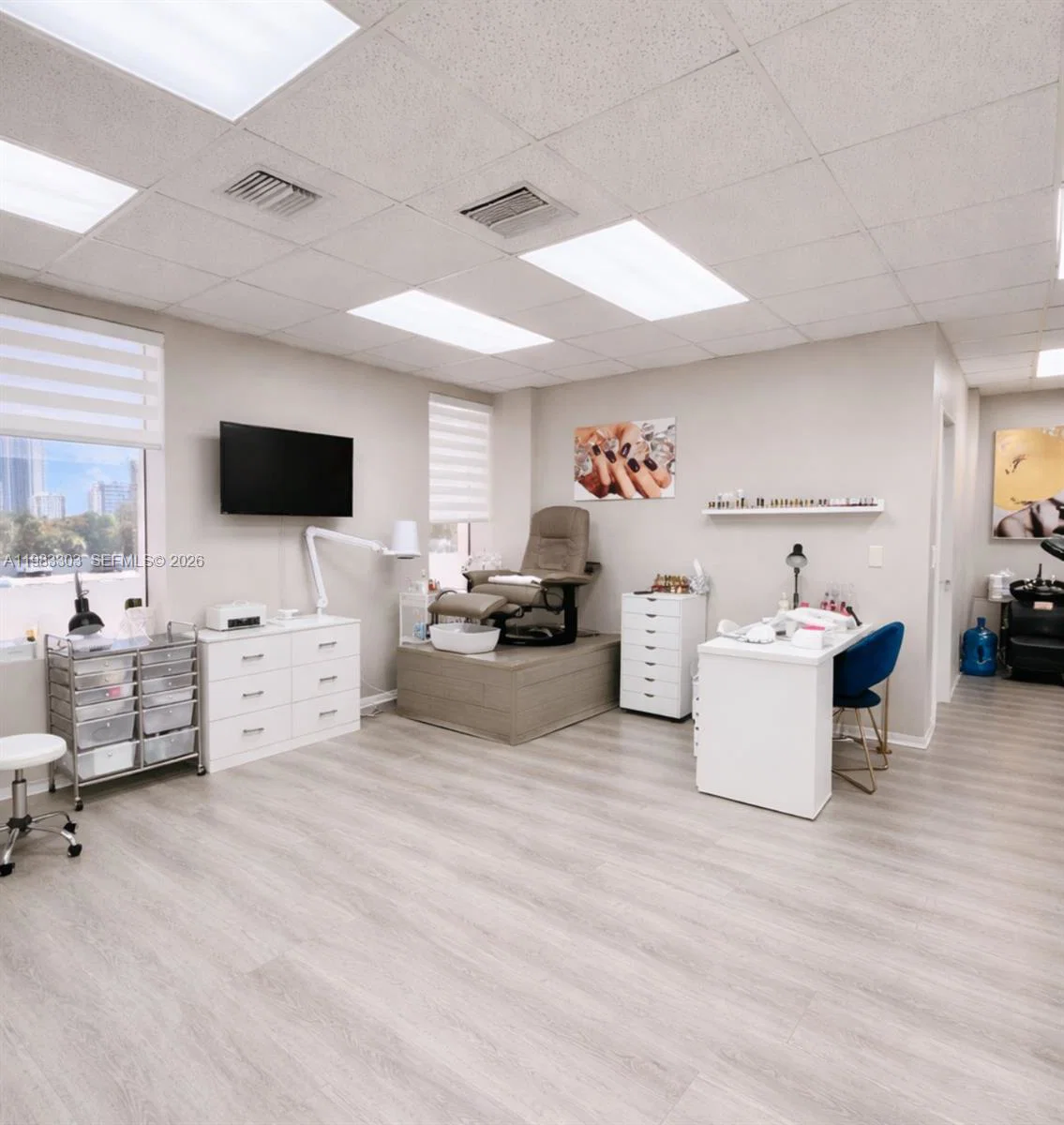 Established Beauty Salon with Diversified Income Streams