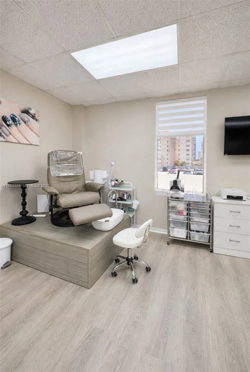 Established Beauty Salon with Diversified Income Streams