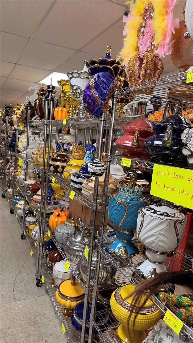 Thriving Botanical Business in High Visibility Plaza