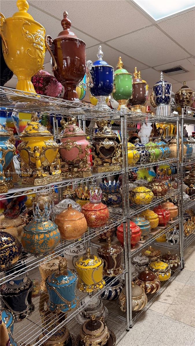 Thriving Botanical Business in High Visibility Plaza