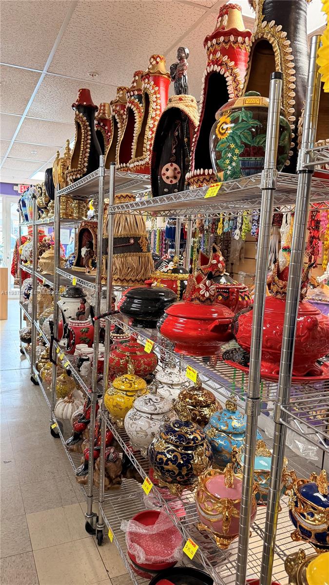 Thriving Botanical Business in High Visibility Plaza