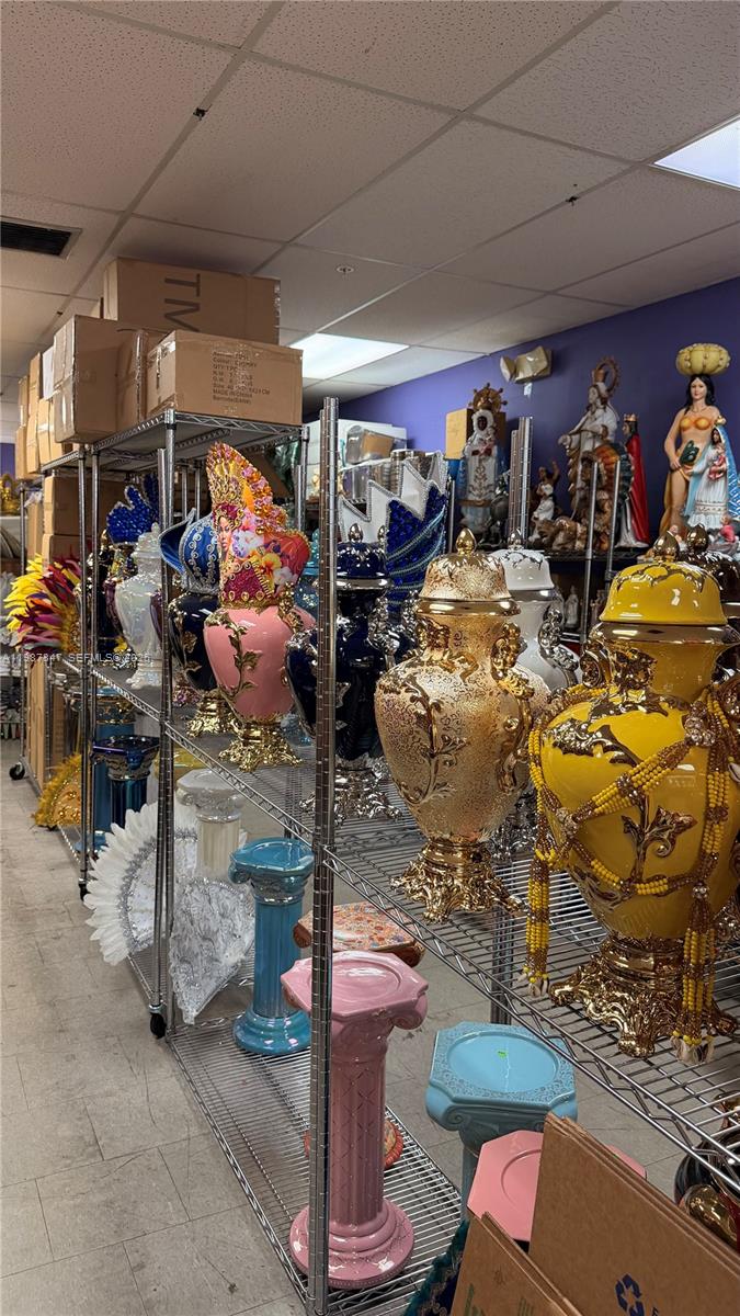 Thriving Botanical Business in High Visibility Plaza