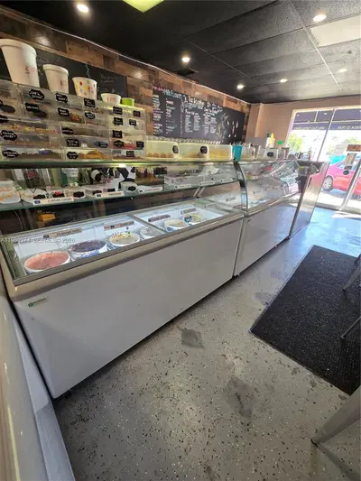 Established Ice Cream and Boba Tea Shop in Growing Shopping Center