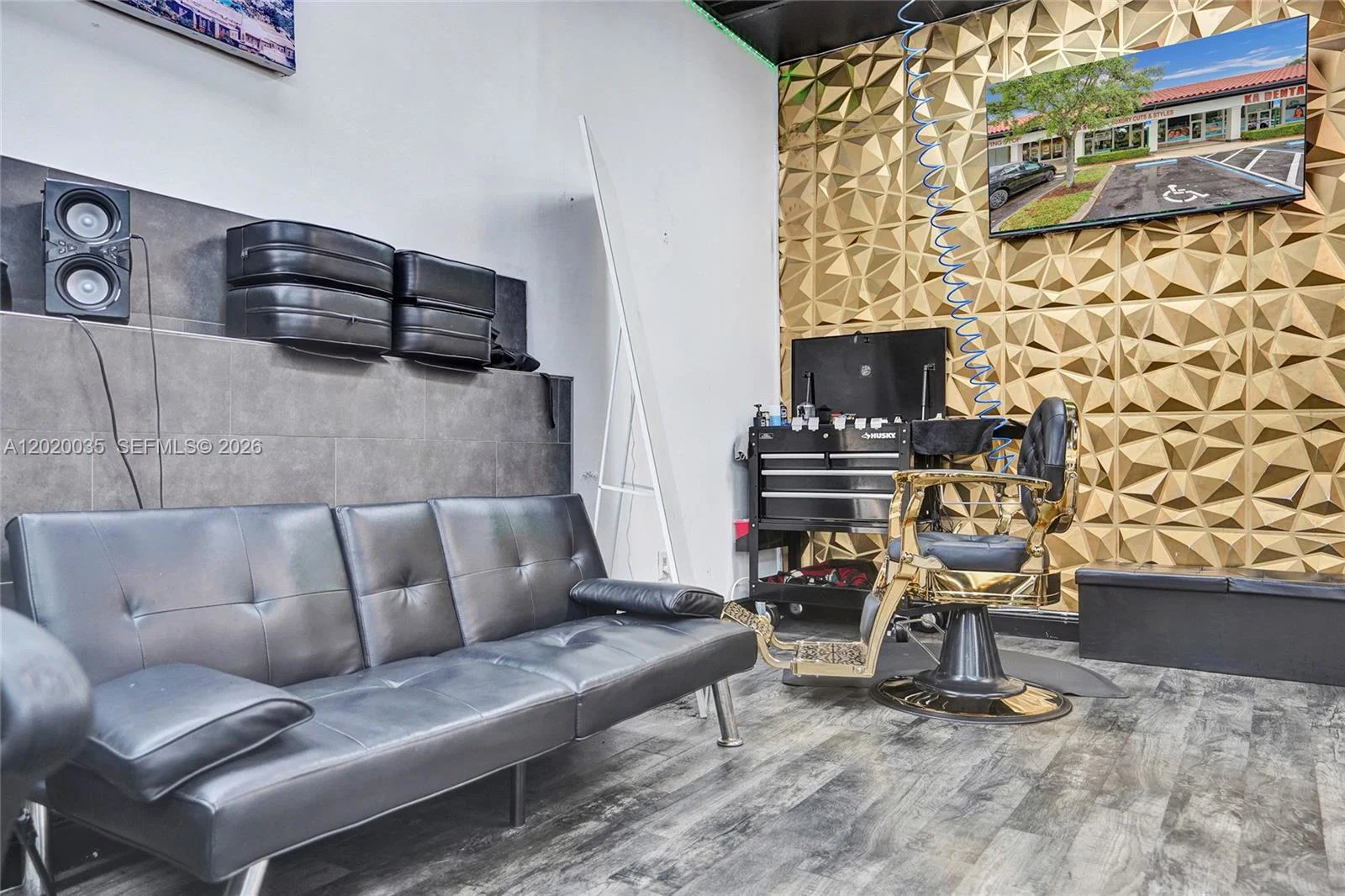 Profitable Luxury Barbershop with Strong Local Clientele