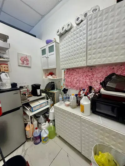 Complete Hair Salon Equipment Package with Rented Stations