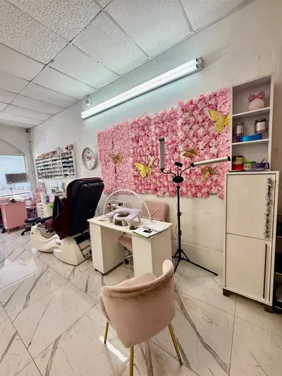 Complete Hair Salon Equipment Package with Rented Stations