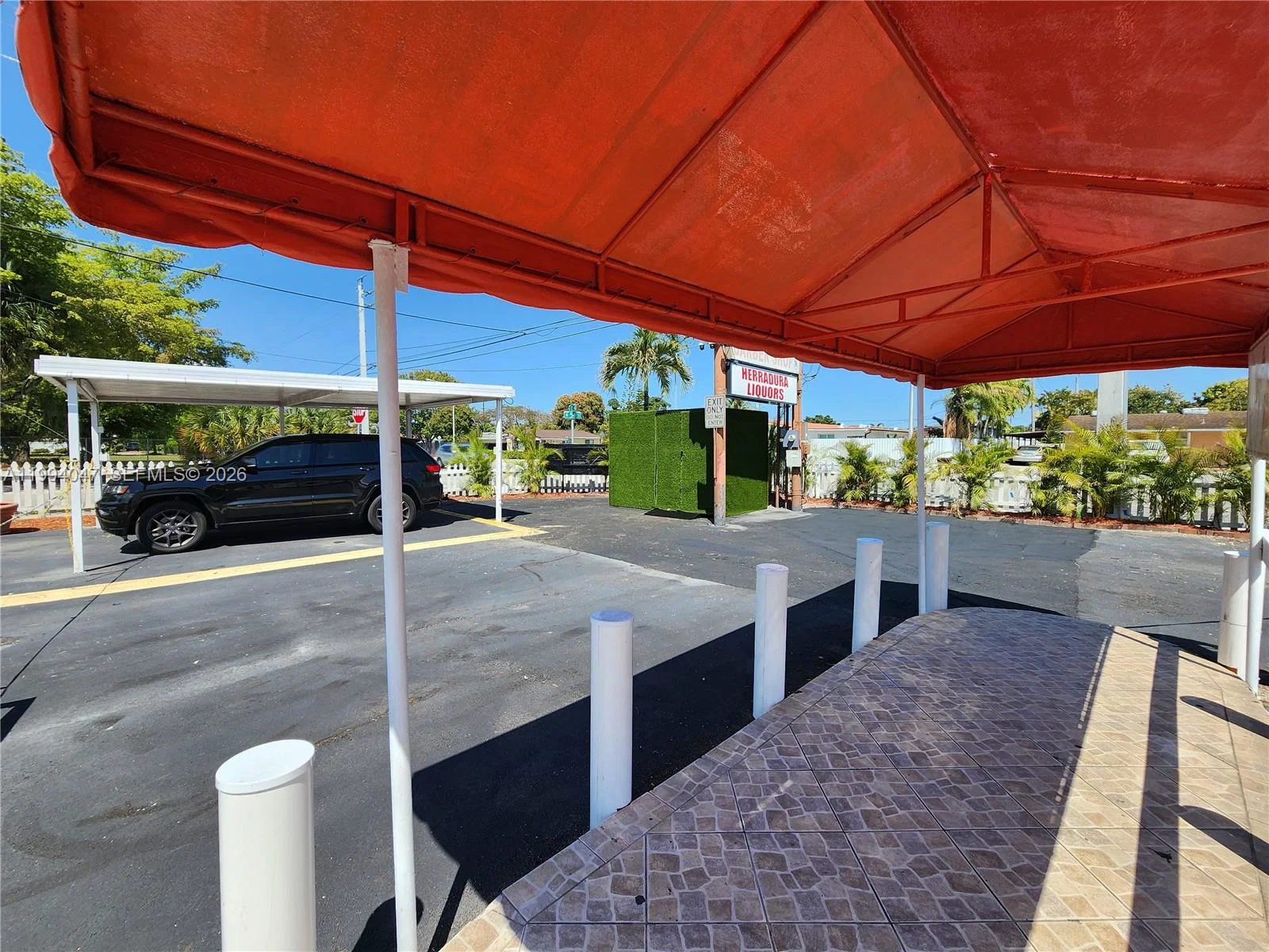 Established Hand Car Wash with Loyal Clientele