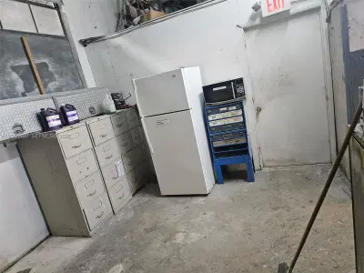 Profitable Auto Body Shop with Two Professional Spray Booths