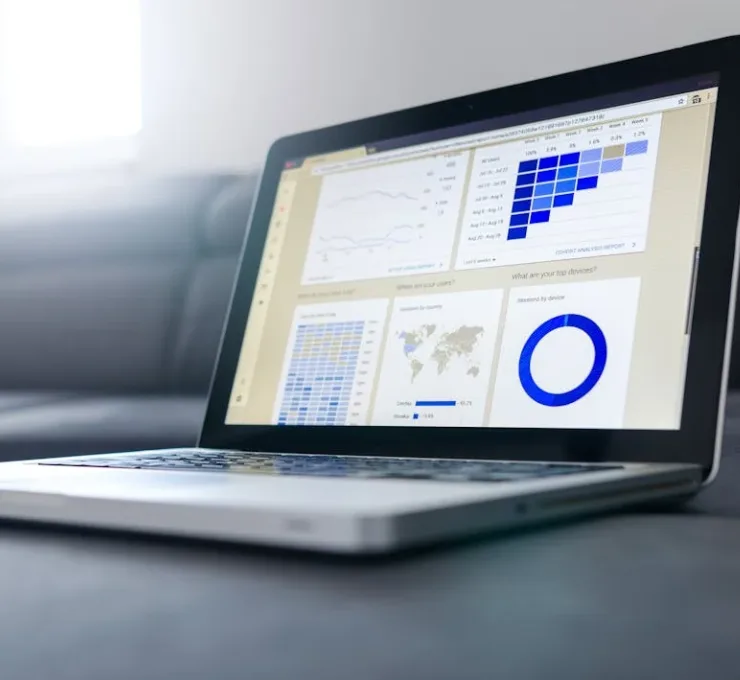 Leading Data Analytics Platform with Loyal Clients