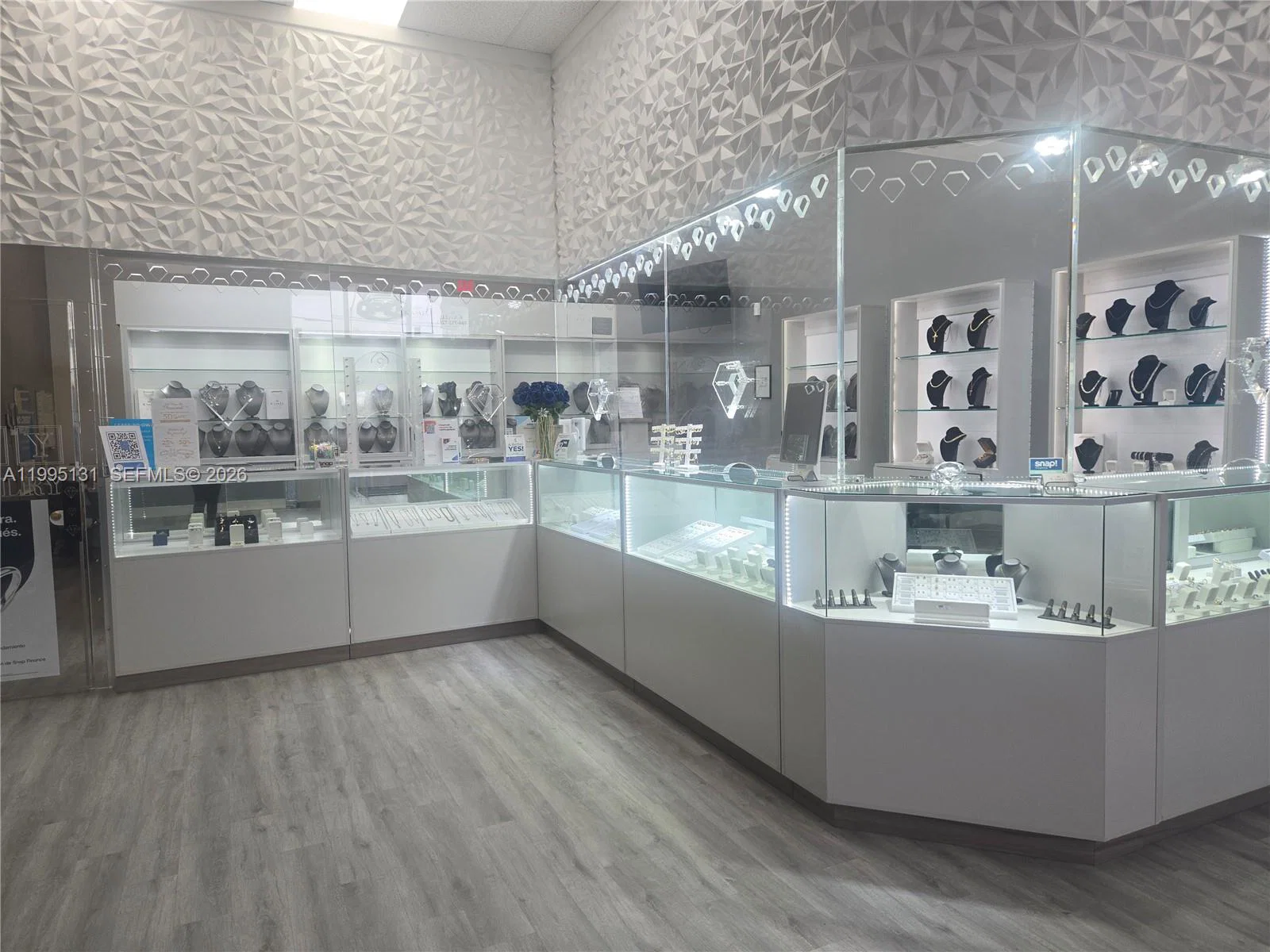Turnkey Jewelry Store with Fully Equipped Repair Workshop