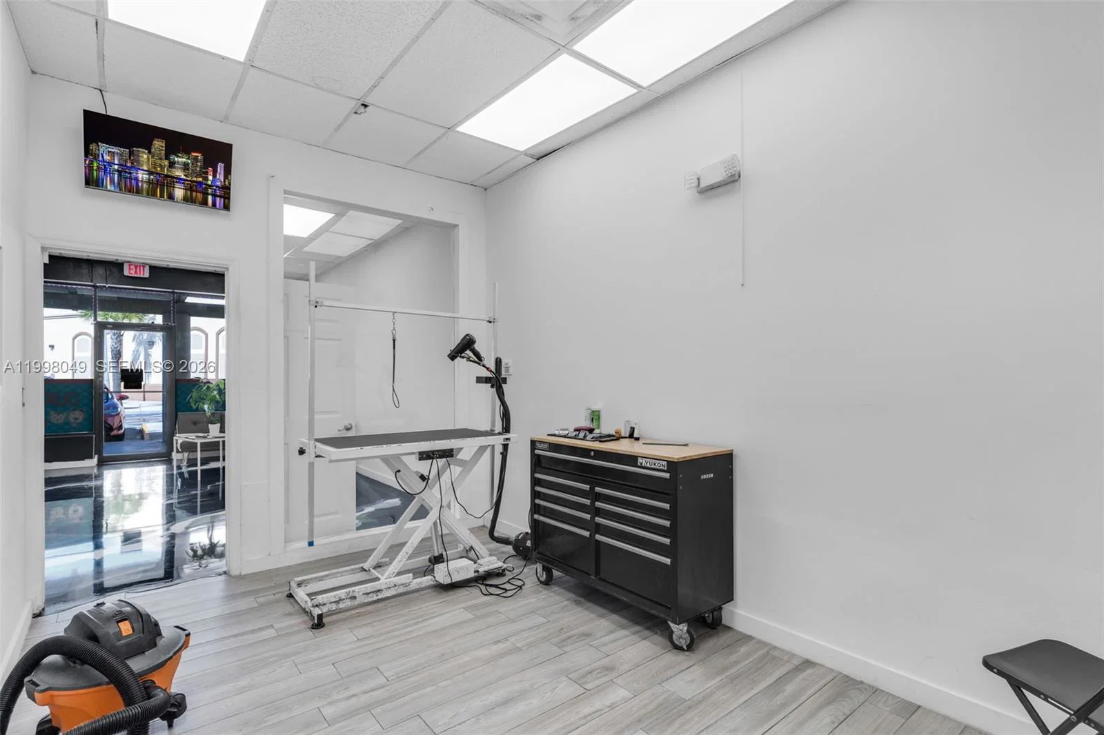 Established Pet Grooming Business with Loyal Client Base