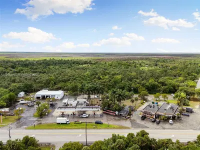 Premier Gas Station Business with High Traffic Location