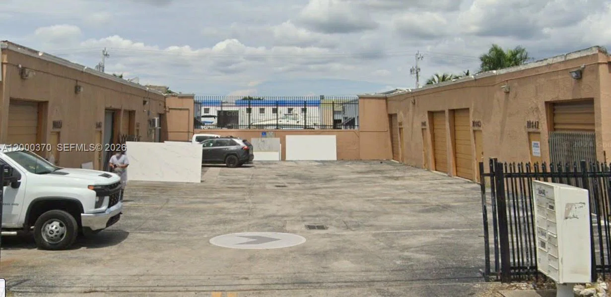 Established Food Preparation Center with Turnkey Operations