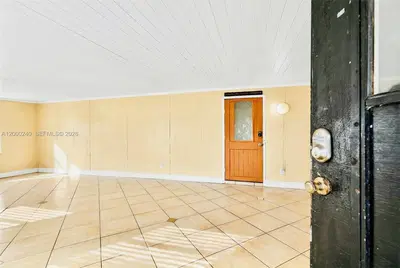 Established Petting Zoo with Extensive Animal Infrastructure