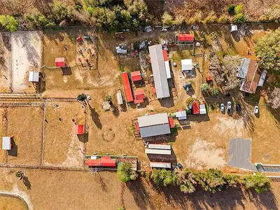 Established Petting Zoo with Extensive Animal Infrastructure