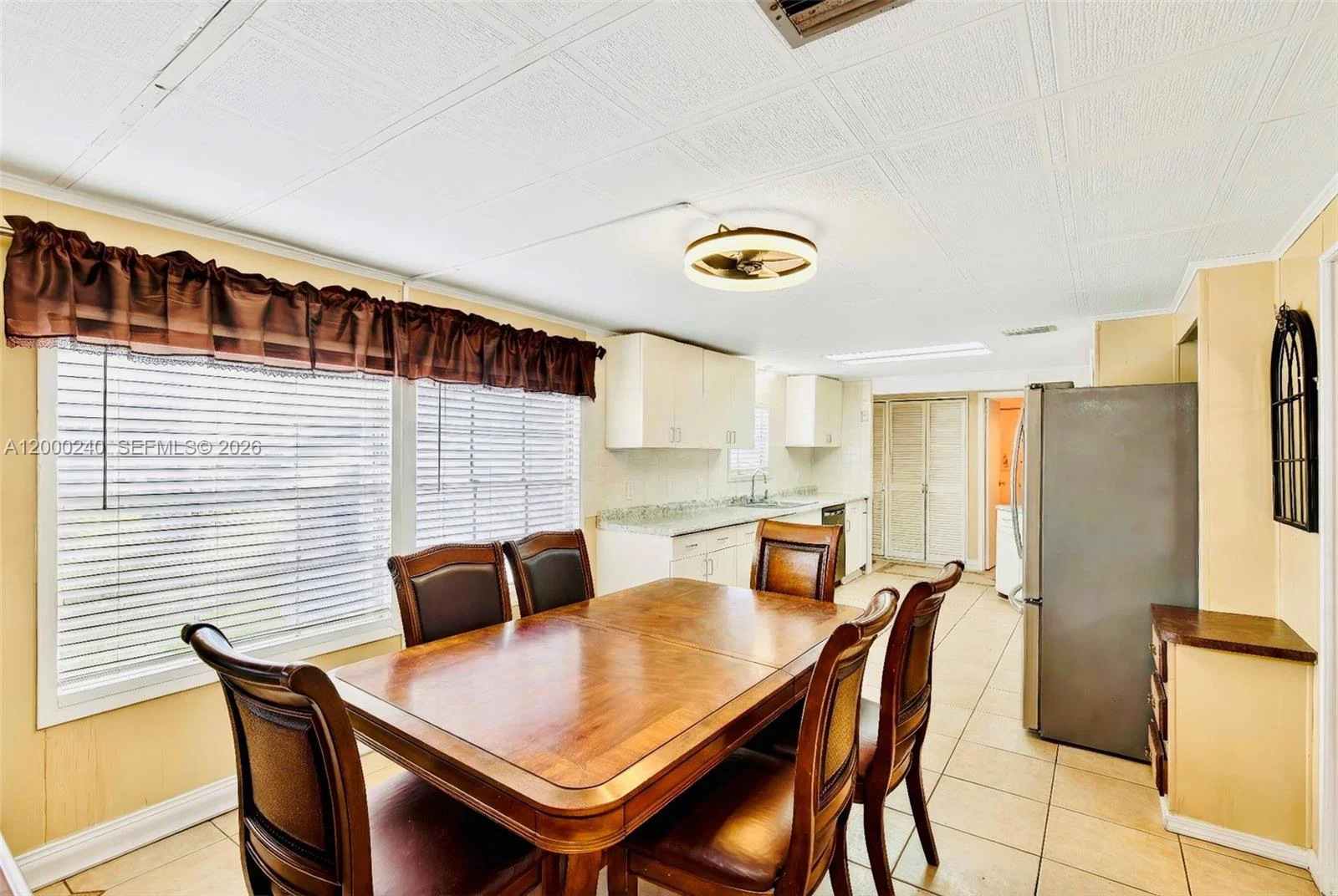 Established Petting Zoo with Extensive Animal Infrastructure