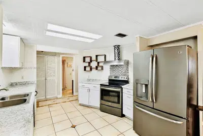 Established Petting Zoo with Extensive Animal Infrastructure