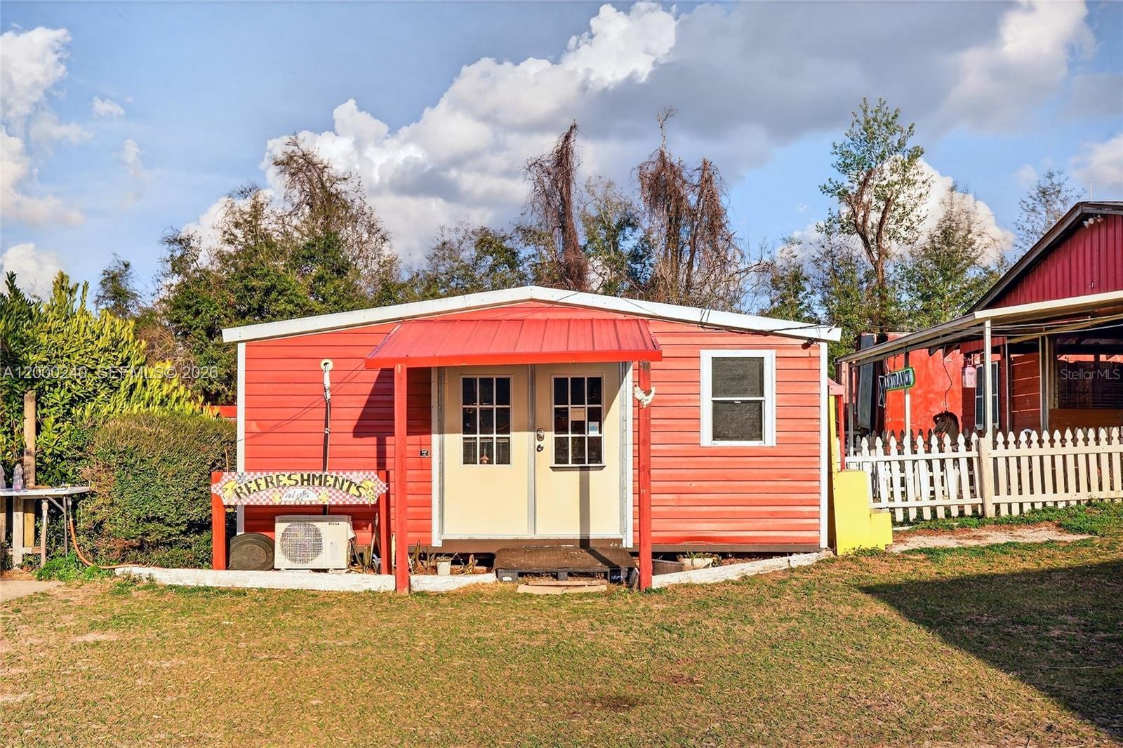 Established Petting Zoo with Extensive Animal Infrastructure