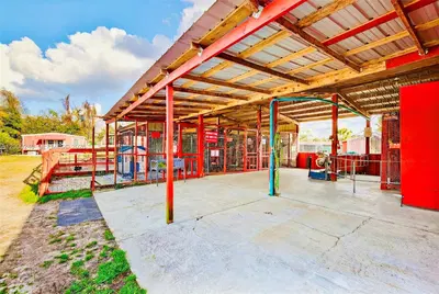 Established Petting Zoo with Extensive Animal Infrastructure