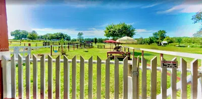 Established Petting Zoo with Extensive Animal Infrastructure