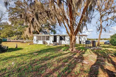 Established Petting Zoo with Extensive Animal Infrastructure