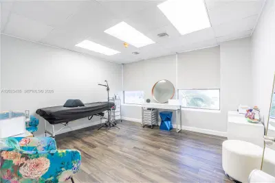 Thriving Aesthetic  Beauty Studio with Sublease Income