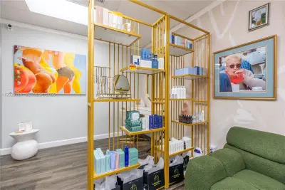 Thriving Aesthetic  Beauty Studio with Sublease Income