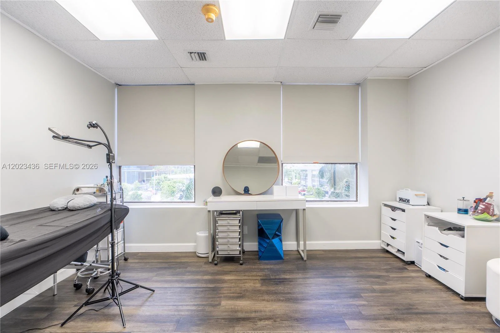 Thriving Aesthetic  Beauty Studio with Sublease Income
