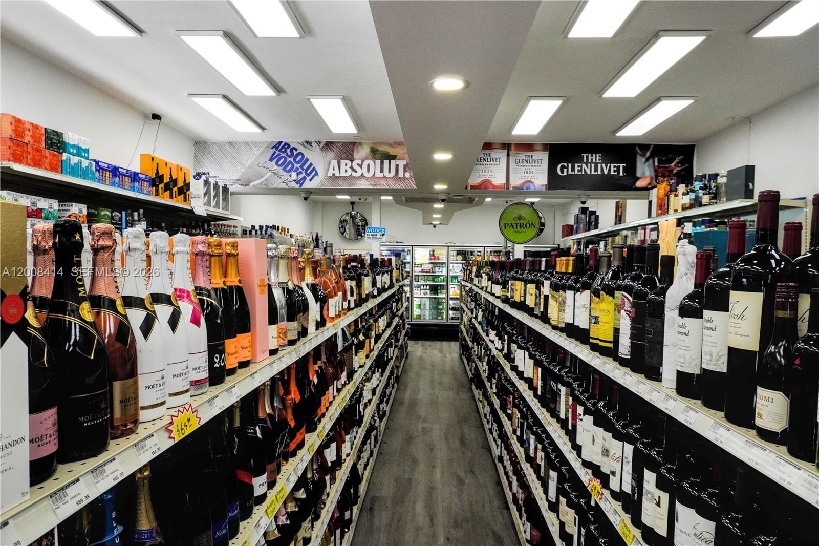 Valuable 4COP Liquor License and Essential FFE Package