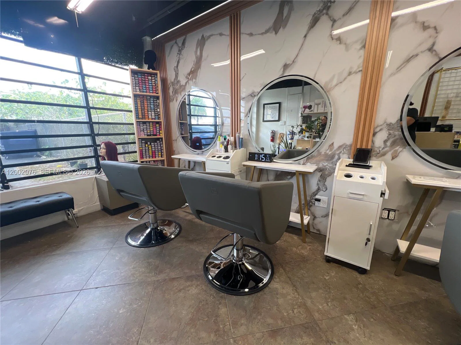 Turnkey Hair Extension and Wig Salon with Loyal Clientele