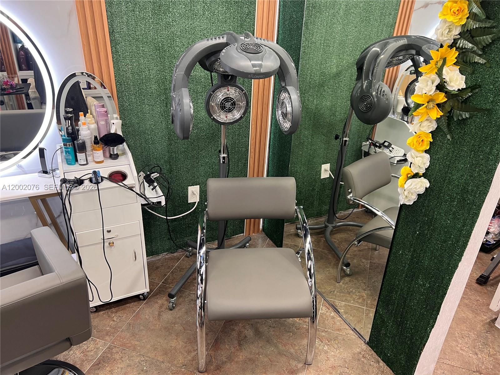 Turnkey Hair Extension and Wig Salon with Loyal Clientele