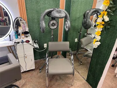 Turnkey Hair Extension and Wig Salon with Loyal Clientele