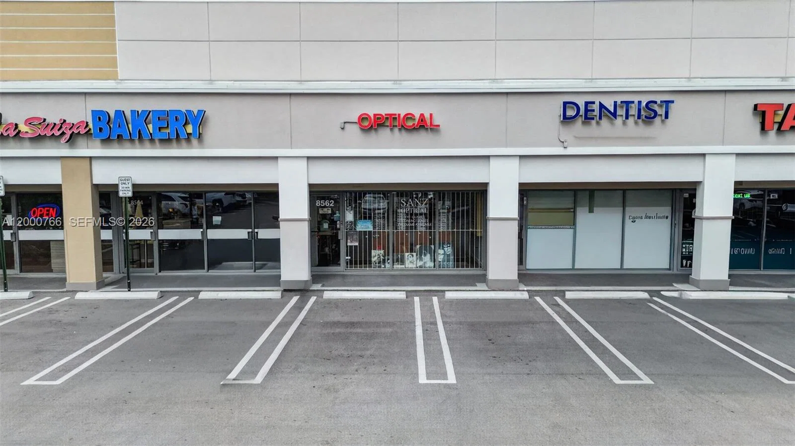 Established Optical Shop with Loyal Customer Base