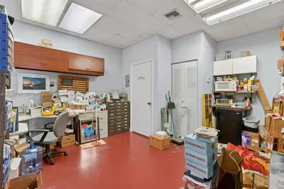 Established Optical Shop with Loyal Customer Base