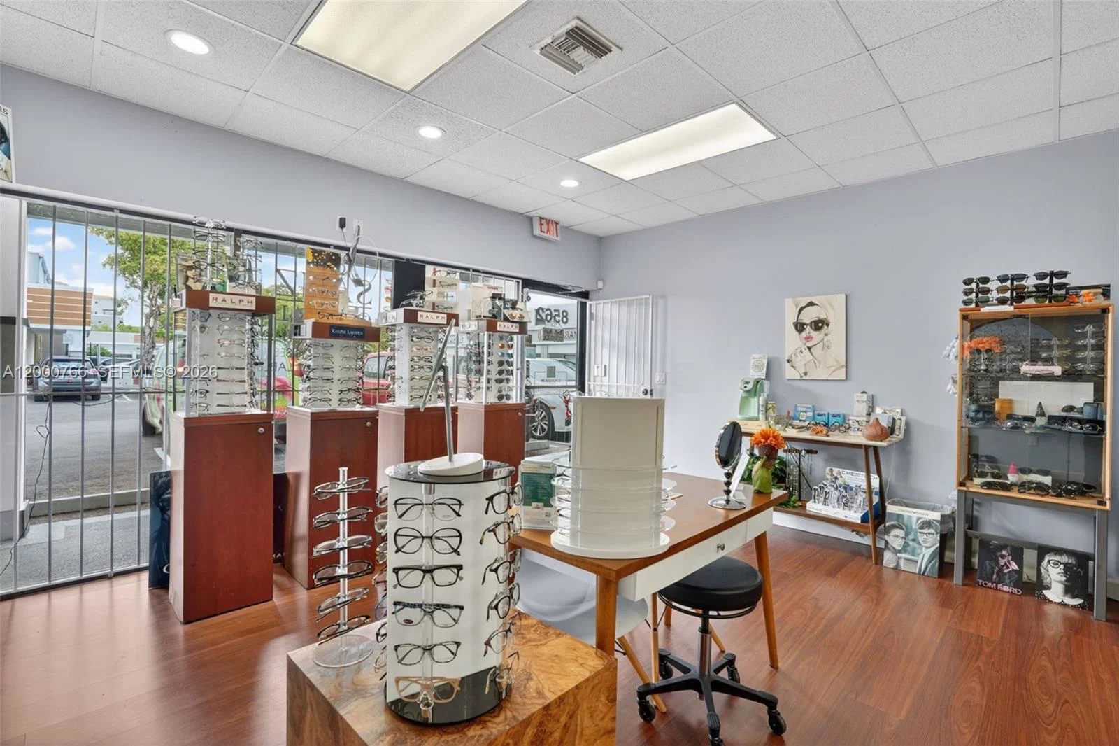 Established Optical Shop with Loyal Customer Base