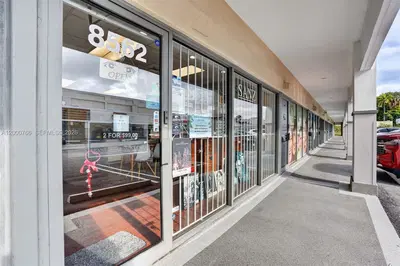 Established Optical Shop with Loyal Customer Base