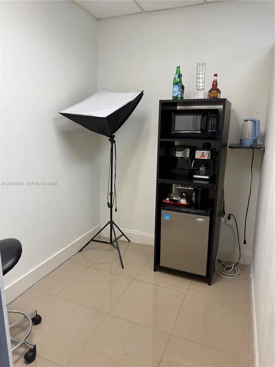 Complete Hair Salon Equipment Package with Flexible Layout