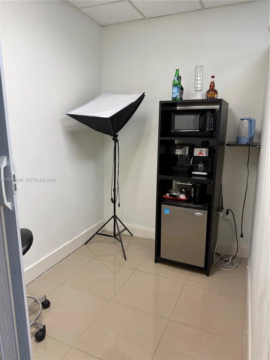 Complete Hair Salon Equipment Package with Flexible Layout