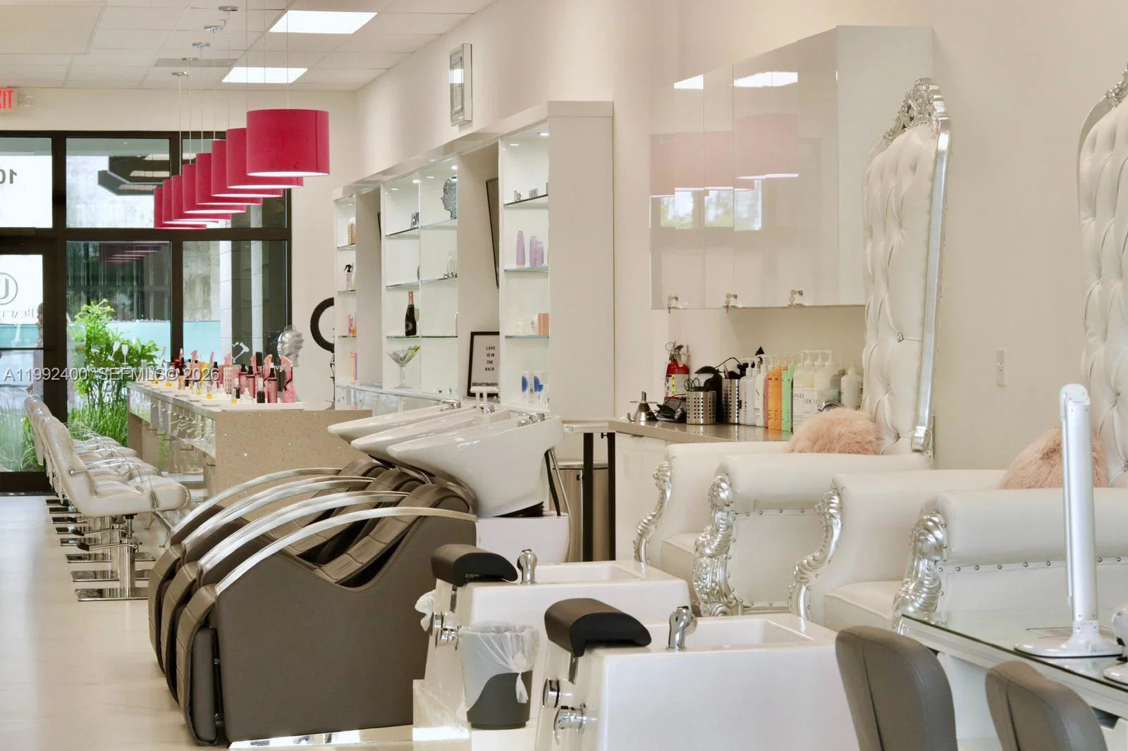 Elegant Beauty Parlor with Sub Rented Income Streams