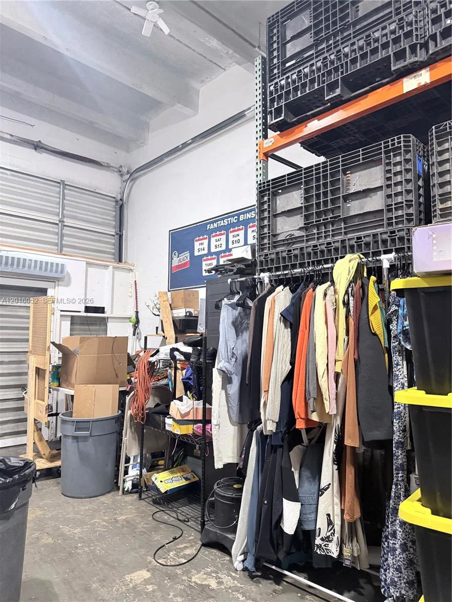 Complete Bins Resale Market Equipment and Fixtures