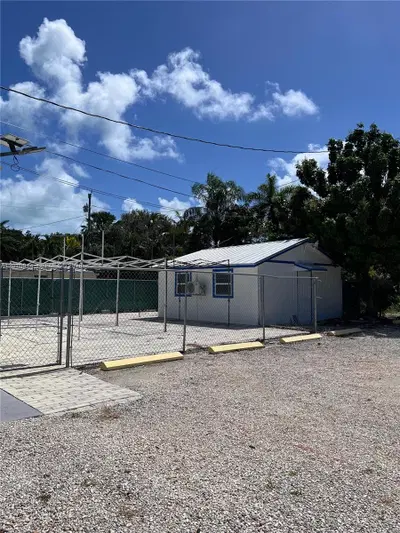 Turnkey Mixed Use Commercial Property with Active Licenses